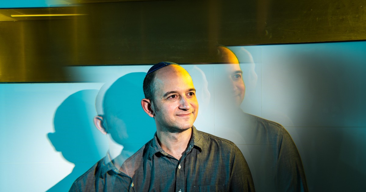 Google loses two AI stars as the talent wars enter their celebrity era ...