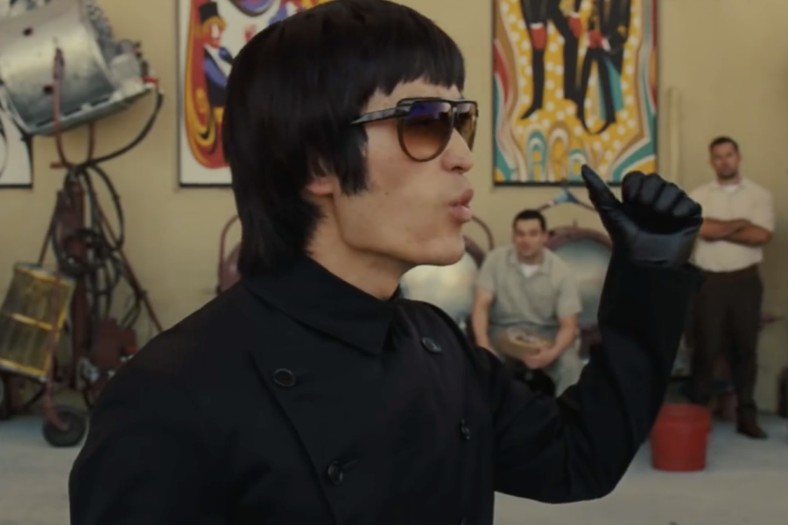 "Pewnego razu w... Hollywood": Mike Moh jako Bruce Lee