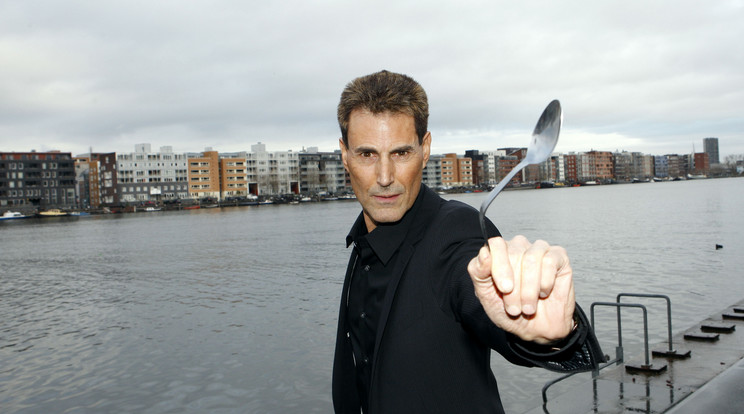 Uri Geller megüzente: Ha rajta múlik, nem lesz Brexit /Fotó:Northfoto