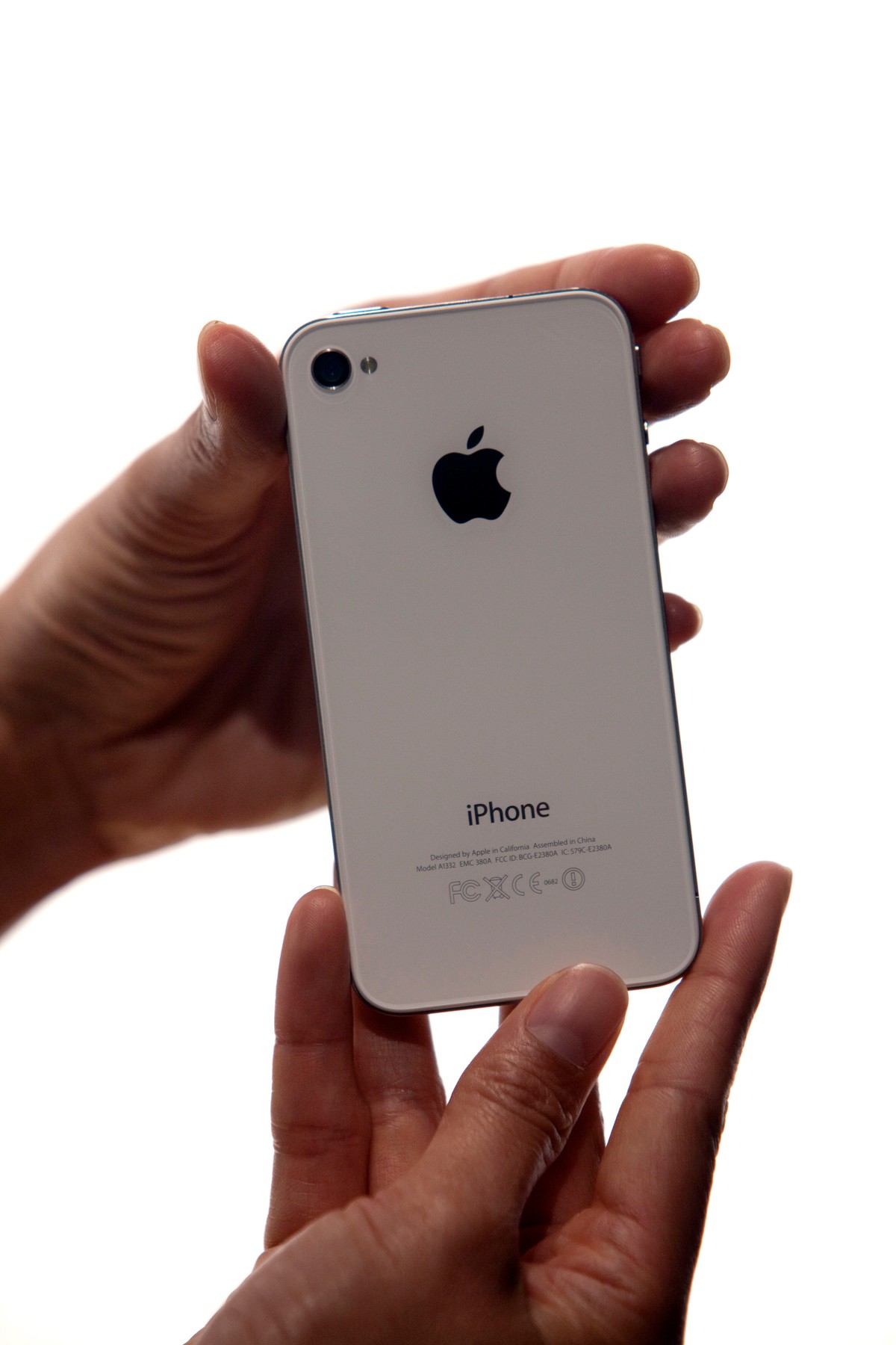 Wprowadzony na rynek w czerwcu 2007 roku telefon iPhone jest najlepiej sprzedającym się produktem Apple’a. Zapewnia około 40 proc. wszystkich przychodów spółki.