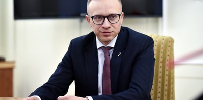 Waloryzacja 500 plus i 15. dla emerytów. Wiceminister odsłania karty przed wyborami