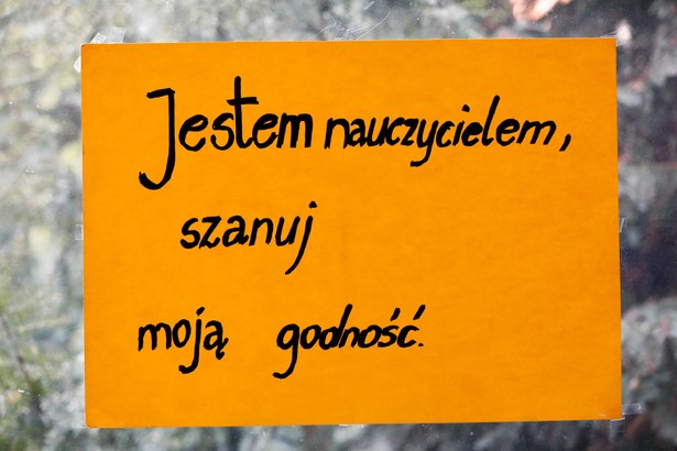 1862 zł na rękę? Nie, dziękuję. Brakuje nauczycieli do kształcenia zawodowego