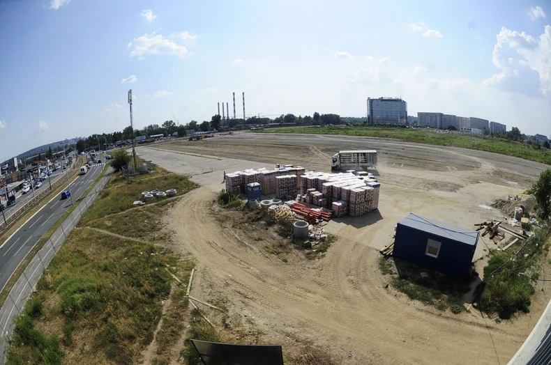 Bivši parking kod buvljaka gde će biti nova stanica