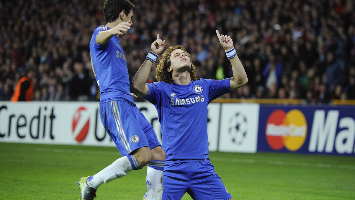 <a href="http://ofsajd.onet.pl/chelsea-londyn" id="b372c051-ad7e-4240-8dd0-cff339029f90">Obrońca Chelsea Londyn</a>, David Luiz, wyznał w rozmowie z dziennikarzami, że jego zdaniem zwycięstwo w Lidze Europy i zajęcie miejsca w pierwszej czwórce Premier League będzie można uznać za spory sukces londyńczyków w tym sezonie.