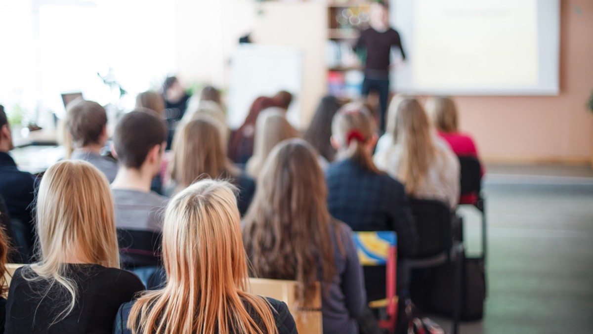 Poznań wprowadzi zajęcia z edukacji seksualnej