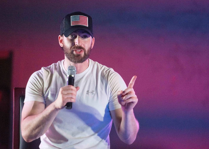 1. Chris Evans. Zwrot: 135,8 dol. za każdego zainwestowanego w niego dolara