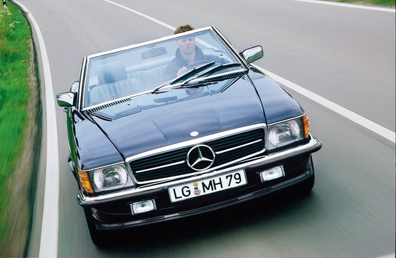 Mercedes 300 SL (R107) - 9,1 l/100 km