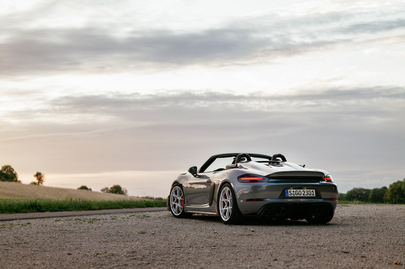 Porsche 718 Spyder RS