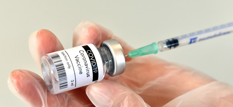Czy szczepionka na COVID-19 może wywołać niepłodność? Eksperci wyjaśniają