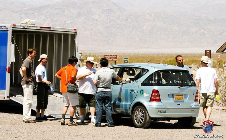 Samochody z ogniwami paliwowymi testowane w Death Valley