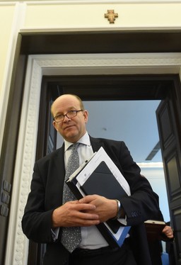 Podwyżki dla pielęgniarek pod lupą ministra zdrowia:. "Nie zadawalają nikogo"