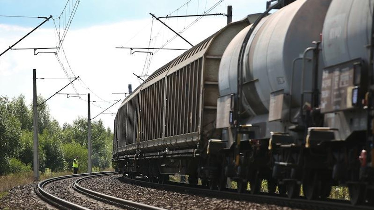 BŁONIE PKP POCIĄG LOKOMOTYWY AWARIA