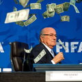 Tak zarabia FIFA. Dlaczego kibice nienawidzą organizatora mundialu w Katarze?