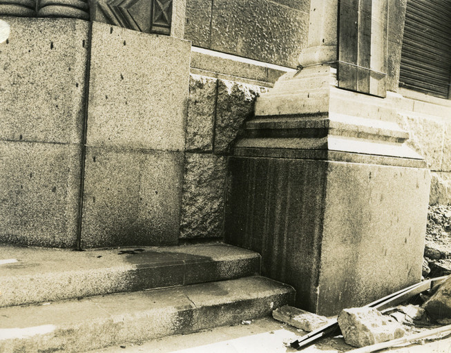 "Ludzki cień śmierci" sfotografowany w listopadzie 1945 r.