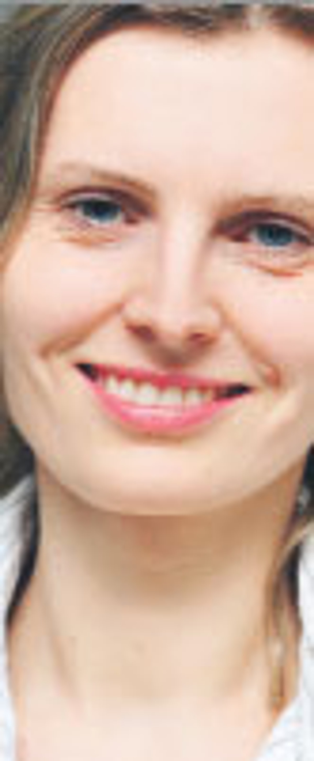 Anna Pałka-Ćwikiewicz, analityk ds. inwestycji AXA Życie