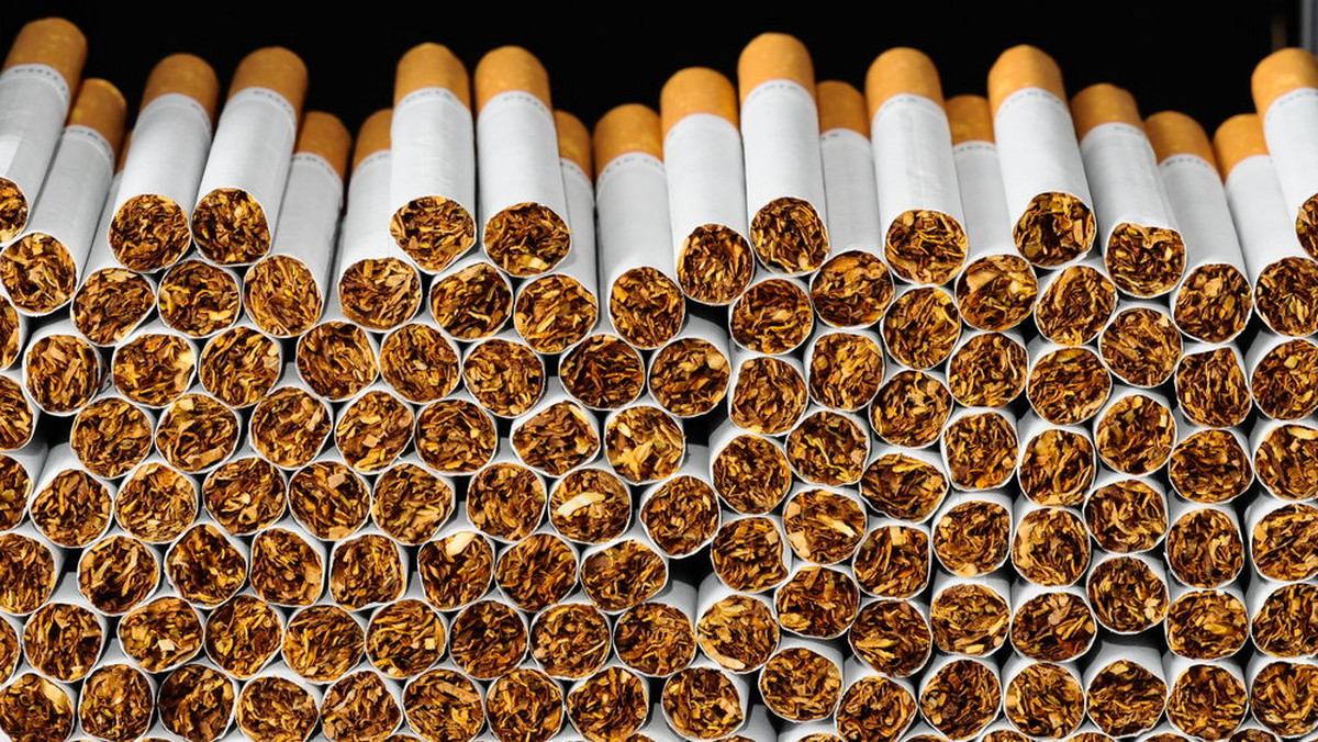 To jedna z ważniejszych zmian uwzględnionych w projekcie nowelizacji ustawy o ochronie zdrowia przed następstwami używania tytoniu i wyrobów tytoniowych. Jak poinformował Sekretarz Stanu w Ministerstwie Zdrowia Jarosław Pinkas w najbliższych dniach projekt będzie przedmiotem obrad Rady Ministrów. Projektowane przepisy wynikają z konieczności wdrożenia dyrektywy Parlamentu Europejskiego.