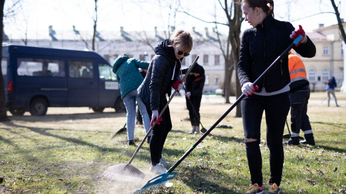 Na "subotniku" w Suwałkach nie koniec. Ukraińcy dziękują Polakom w nietypowy sposób