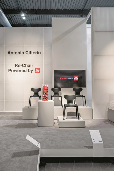 Kartell, Re-Chair powered by Illy, projektu Antonio Citterio, stworzone z wykorzystaniem kapsułek po kawie