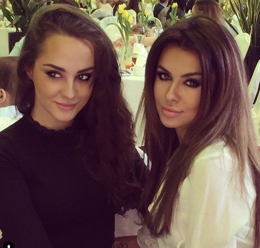 Natalia Siwiec z siostrą