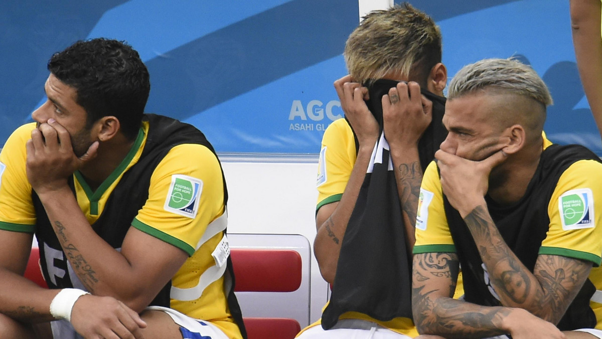 - Prasa nie pozwalała nam pracować w spokoju - stwierdził obrońca reprezentacji Brazylii Daniel Alves w rozmowie z największą krajową gazetą sportową "Lance!". Gospodarze tegorocznego mundialu odpadli po zawstydzającej porażce 1:7 z Niemcami w półfinale turnieju.