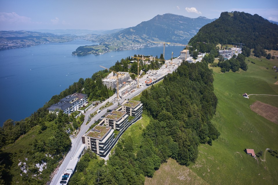 Kompleks hotelowy Bürgenstock w budowie