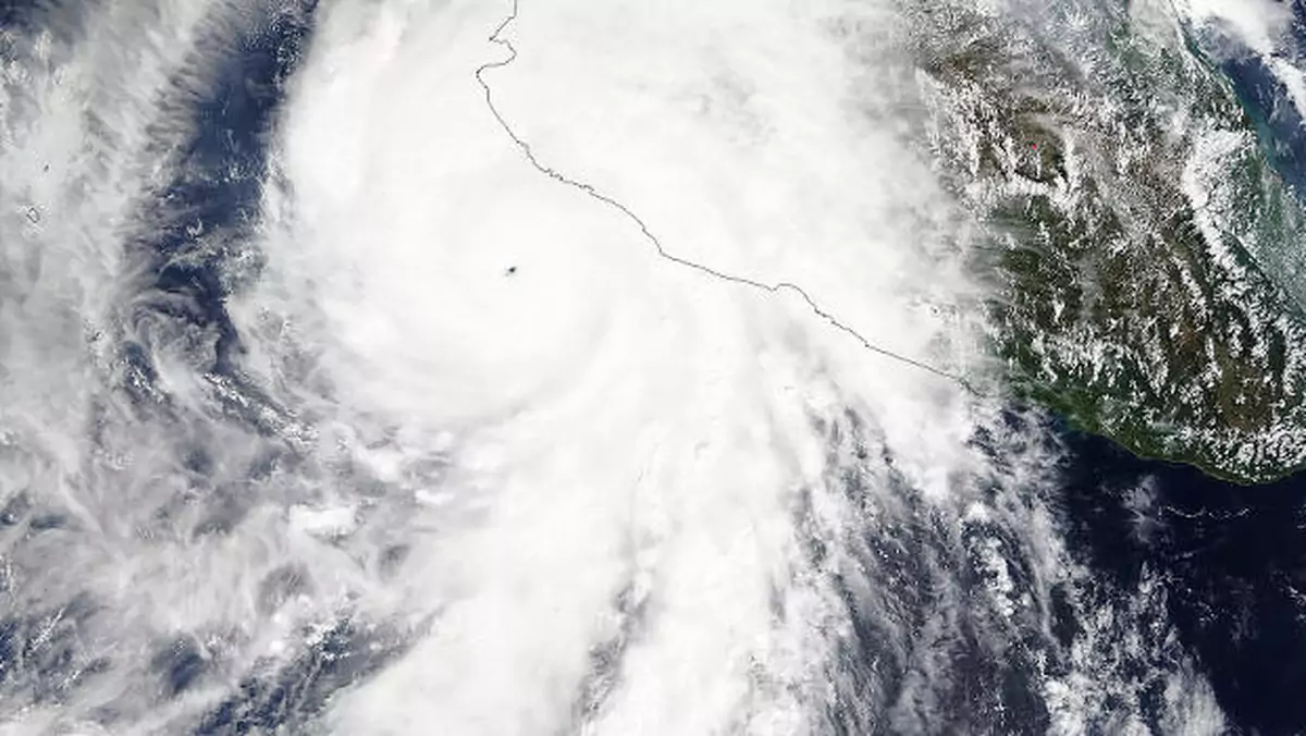 NASA publikuje widok na huragan Patricia ze stacji ISS (wideo)