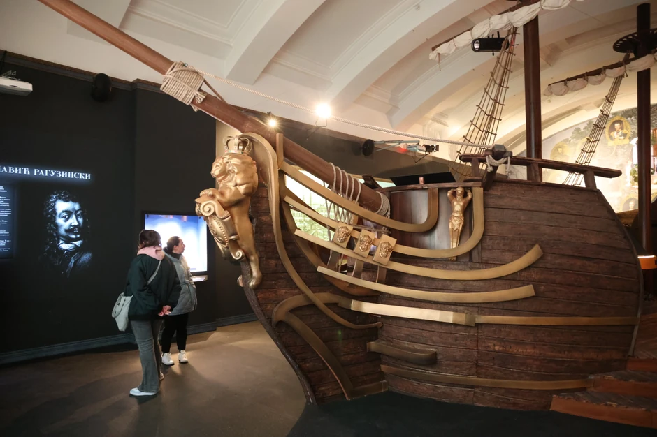 Petar Veliki je oduvek sanjao brodove i more - rekla je kustos Natalija Bahareva