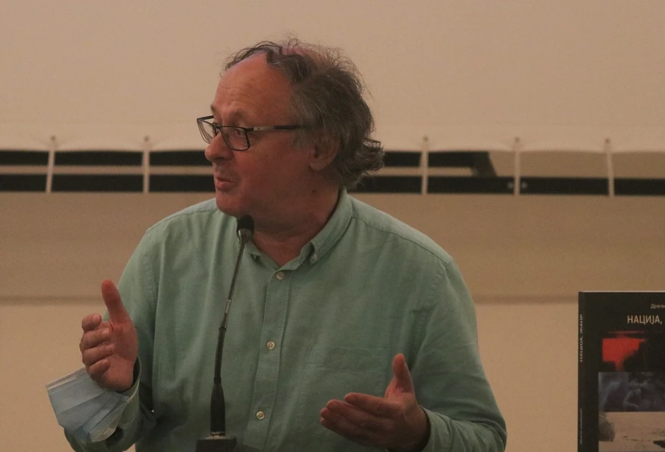 Saša Radojević, kritičar i reditelj