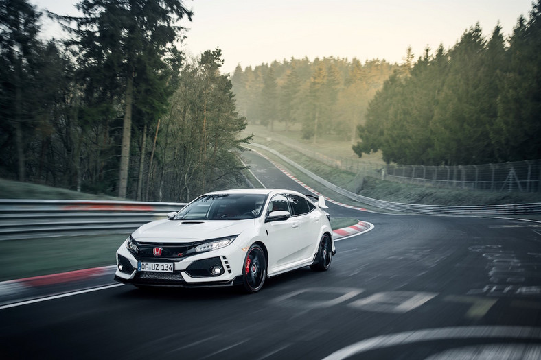 Honda Civic Type R ponownie królem Nurburgringu