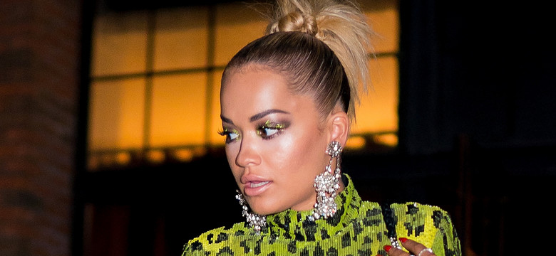 Rita Ora zaskoczyła strojem w drodze na MTV Video Music Awards