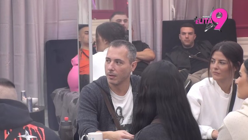 Miki Dudić progovorio o poljupcu sa Milenom Kačavendom