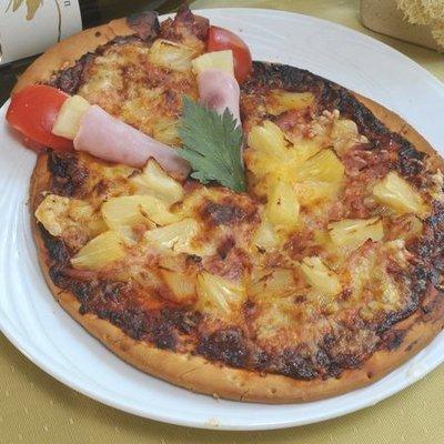 Ananászos pizza