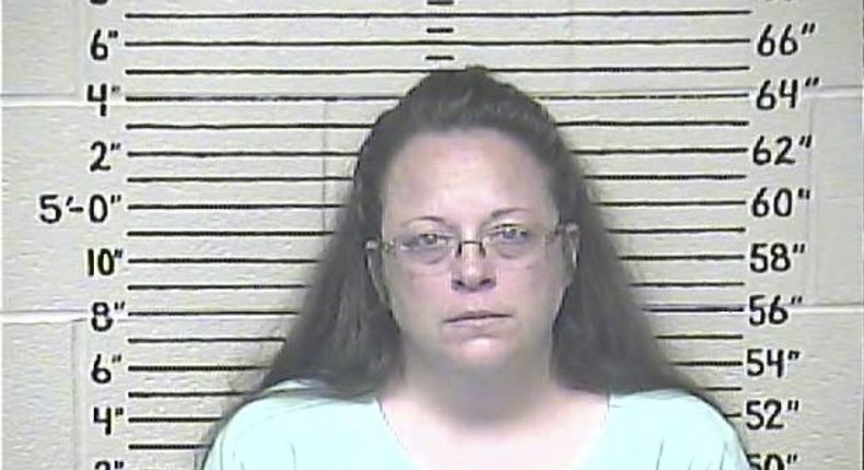 Kentucky clerk's office issues marriage license to gay couple, ending ban