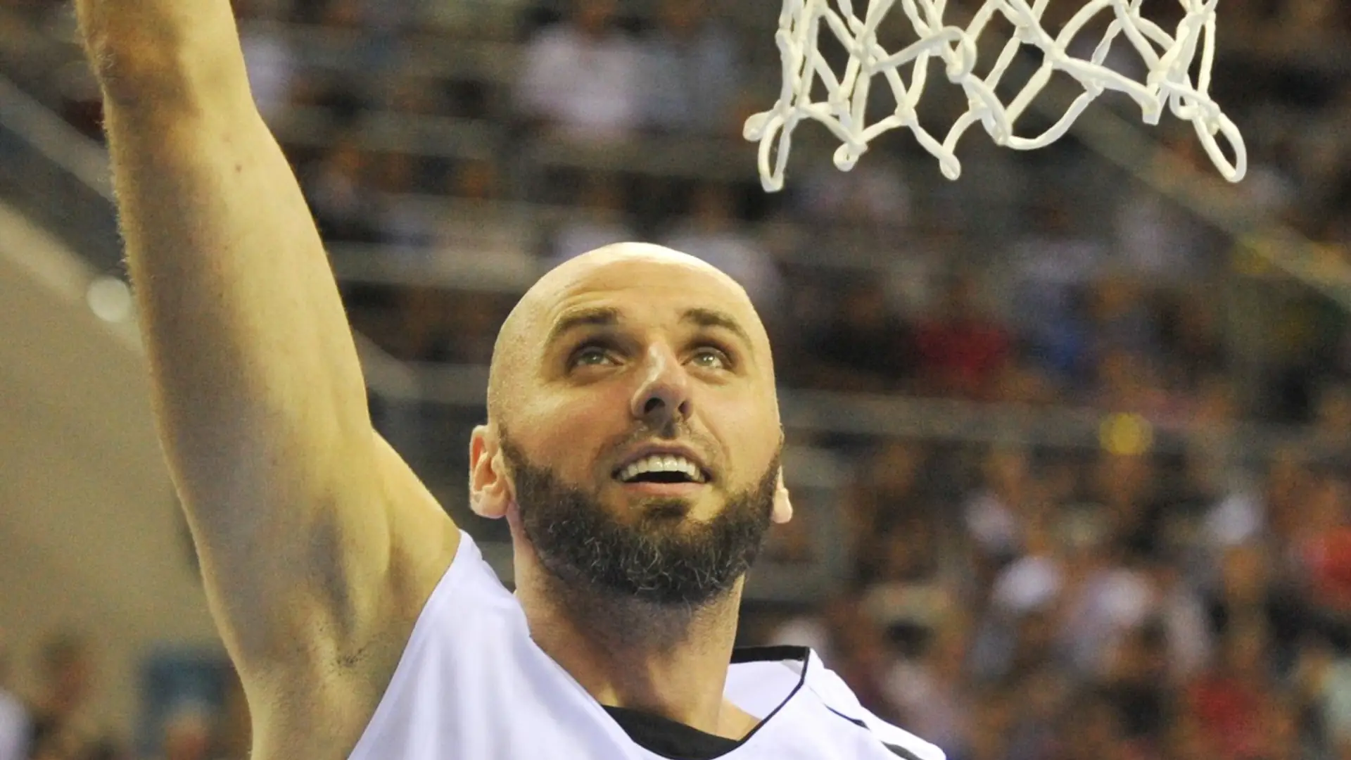 Marcin Gortat zaliczył zbiórkę życia. Przelał ponad sto tysięcy na operację nóg chorego dziecka