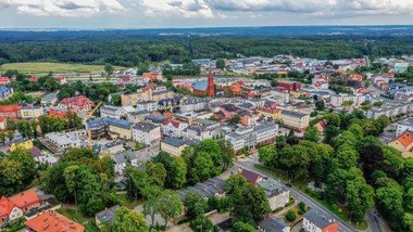 potrzebne wsparcie finansowe dla miasteczek kilkutysięcznych, a nie me