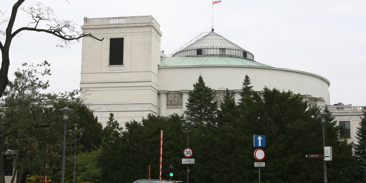 Sejm kosztuje nas milion dziennie!