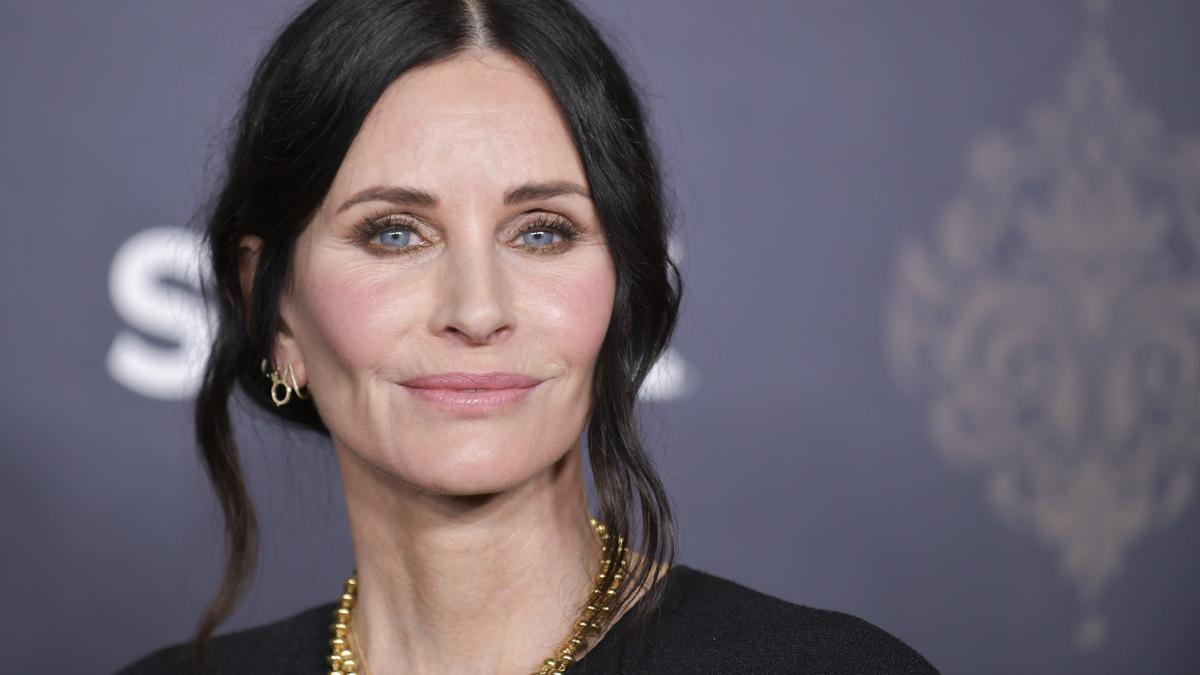 Courteney Cox elismeri, hogy túlzásba vitte az arcfeltöltést