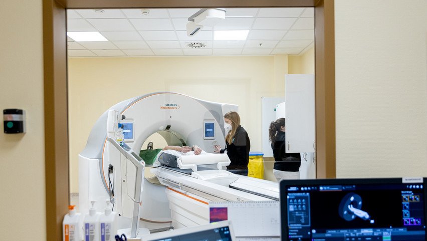 Forradalmi áttörés: gyorsabb és pontosabb diagnózis várható a Semmelweis Egyetem CT-készülékétől