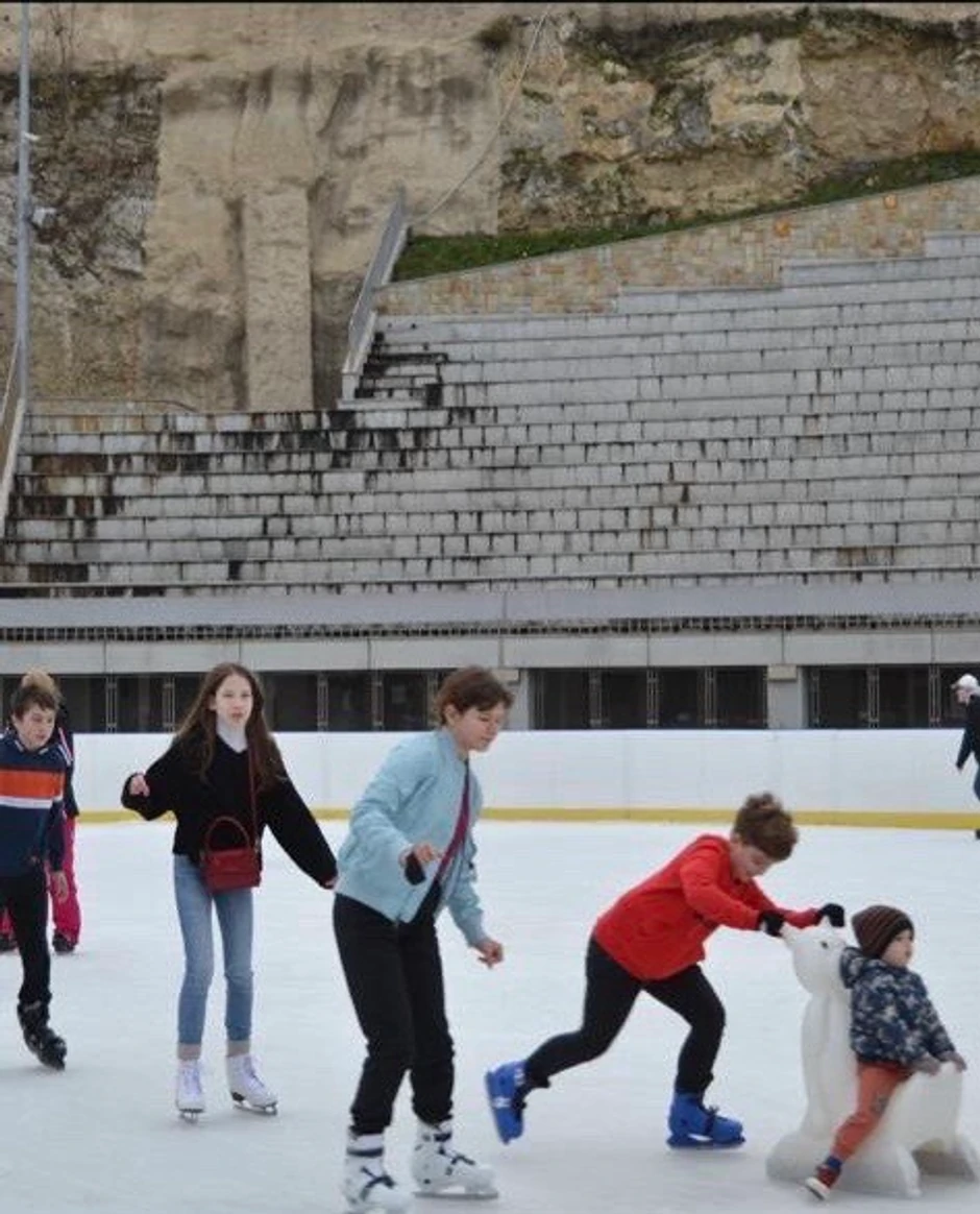 Angelina Aćimović dok kliza
