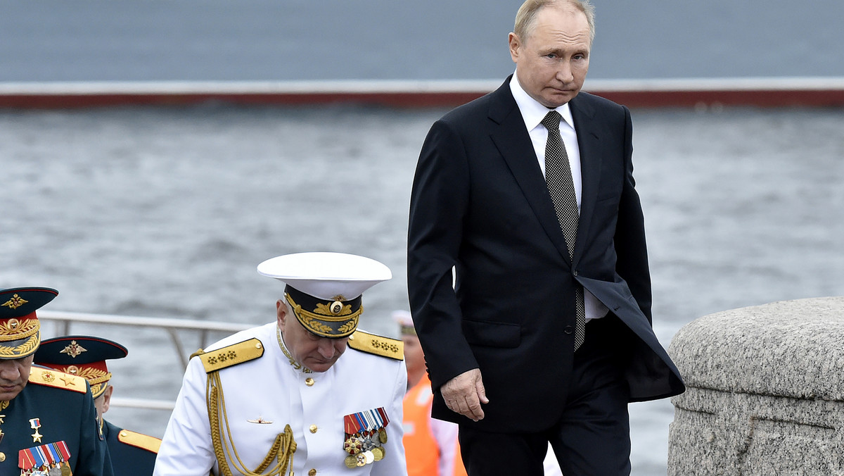 Rosyjski analityk: w Rosji "widać pierwsze spazmy umierającej państwowości"