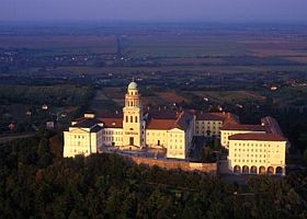 pannonhalma-d0000113694016af1a389