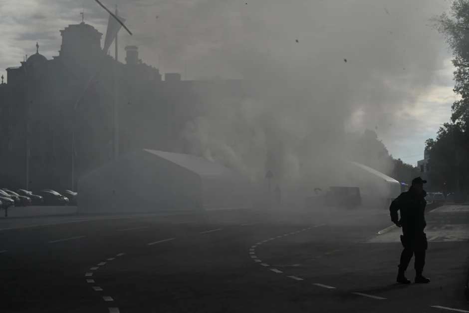 Požar ispred Skupštine