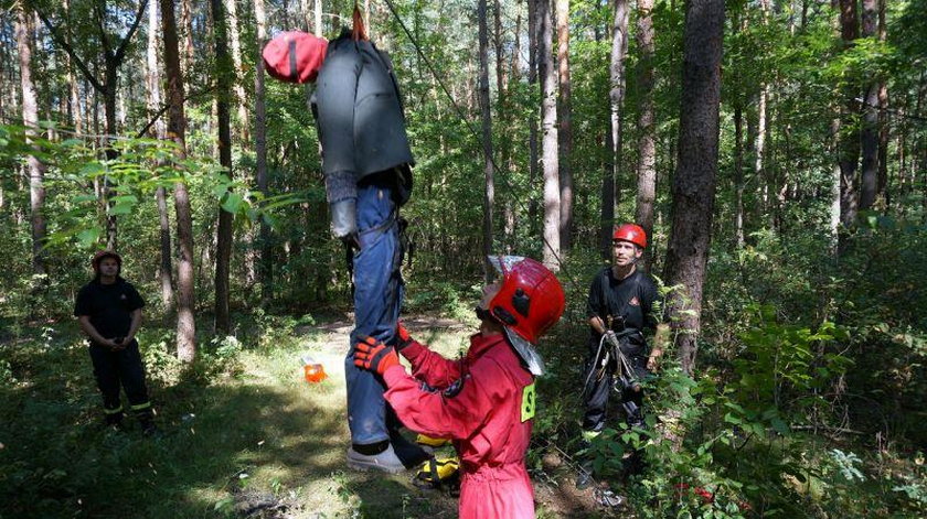 Ćwiczenia strażackie na wysokościach