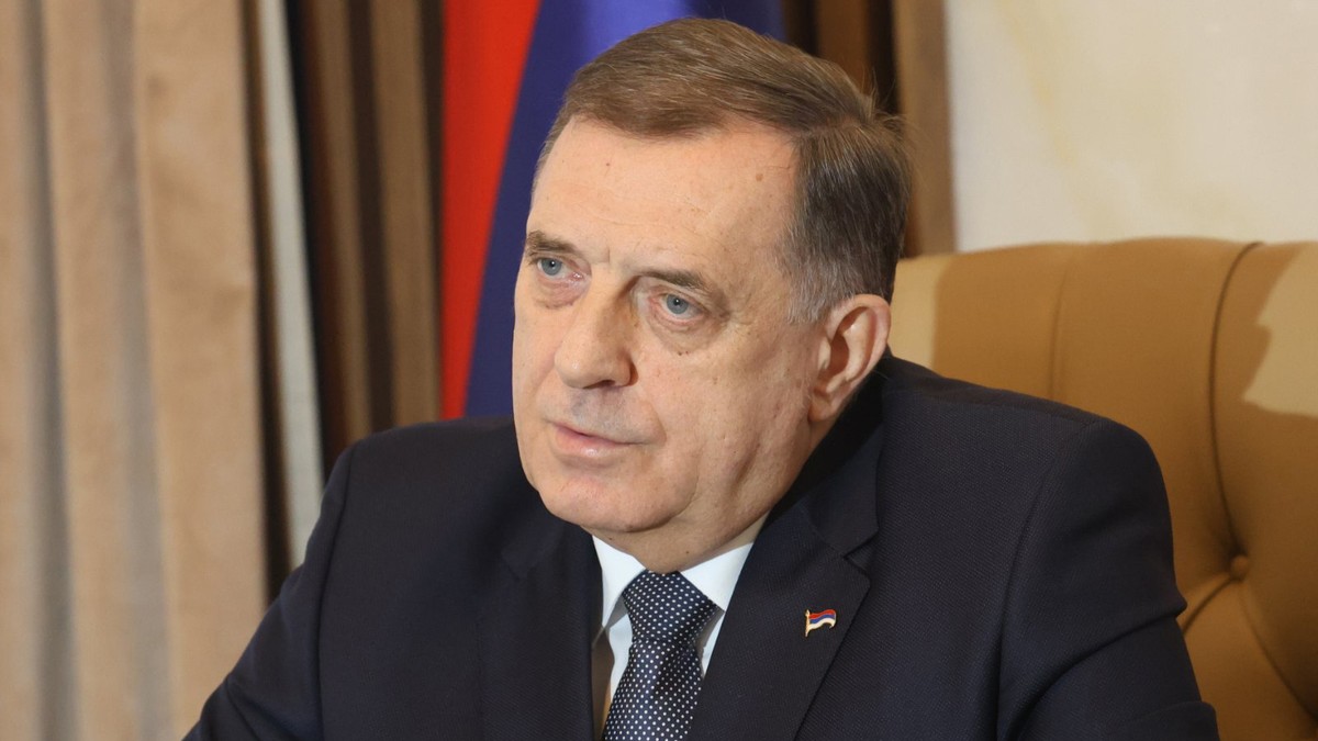 Preminula majka Milorada Dodika: Oprostio se od nje tužnim rečima