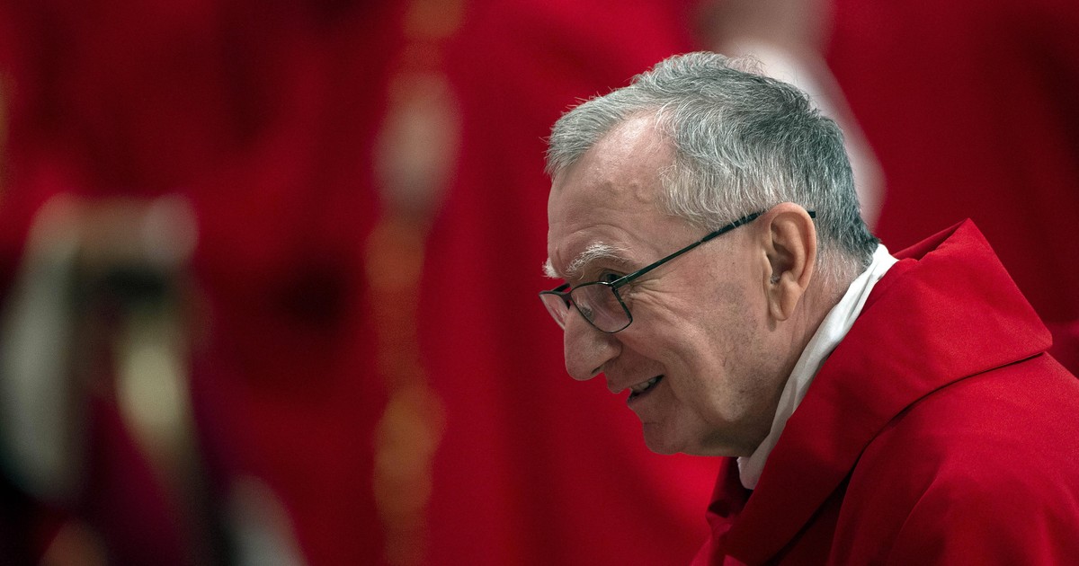 Kłopoty jednego z faworytów. Umowa z Chinami może zaszkodzić kardynałowi Parolinowi