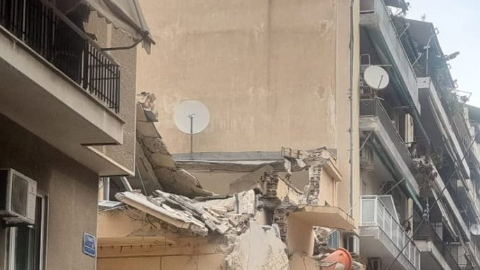 W Pireusie zawalił się budynek