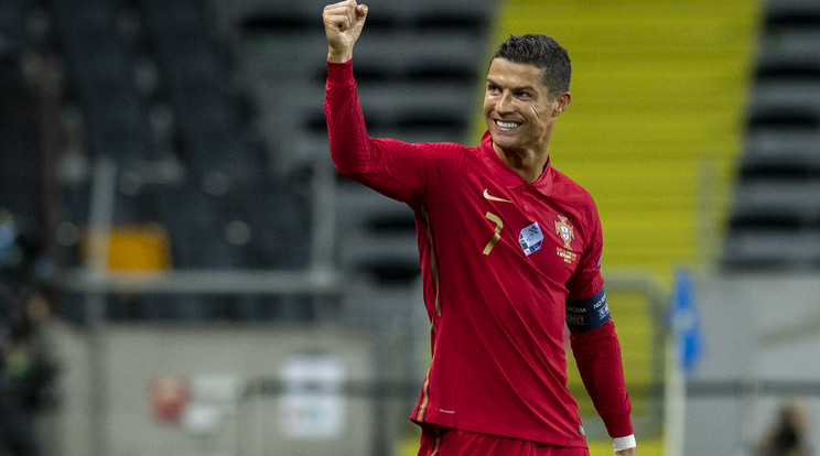 Cristiano Ronaldo már csak nyolc találatra van attól, hogy utolérje a válogatottban szerzett gólok örökranglistájátvezető iráni Daeit /Fotó: GETTY IMAGES