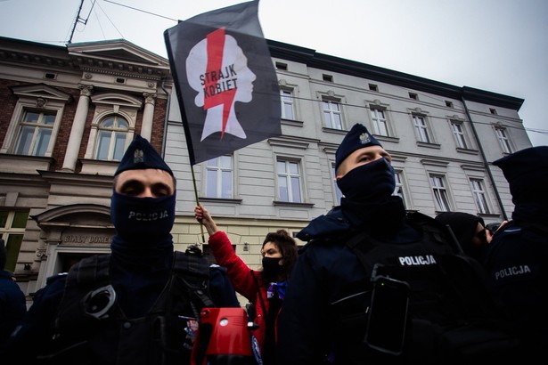 Ponad 70 proc. badanych chciałoby łagodniejszego prawa aborcyjnego w stosunku do tego, które obowiązuje od momentu publikacji wyroku TK.