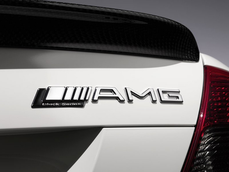 Mercedes-Benz CLK 63 AMG Black Series – szczegółowe informacje o silniku