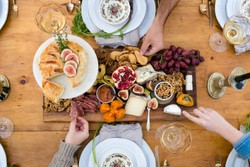 A może zrównoważony system żywnościowy? Ludzkość powinna przestać jeść na kredyt